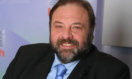 Д-р Николай Шарков е избран за ковчежник на Световната дентална федерация (FDI)