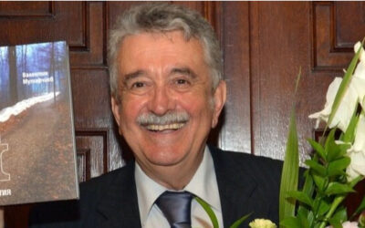 Мини-книжарничка с книгите на известния български ортодонт проф. Валентин Мутафчиев